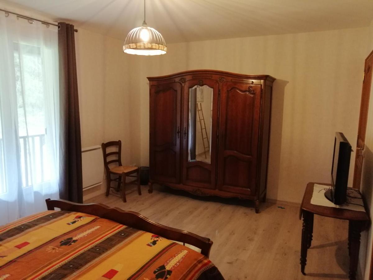 A La Joie De Vivre Chez L'Habitant Banat Exteriör bild