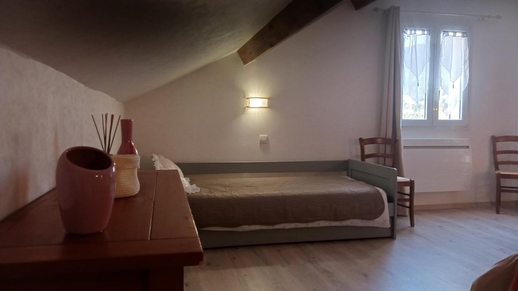 A La Joie De Vivre Chez L'Habitant Banat Exteriör bild